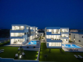 Apartments & Rooms Pool Villas Maris